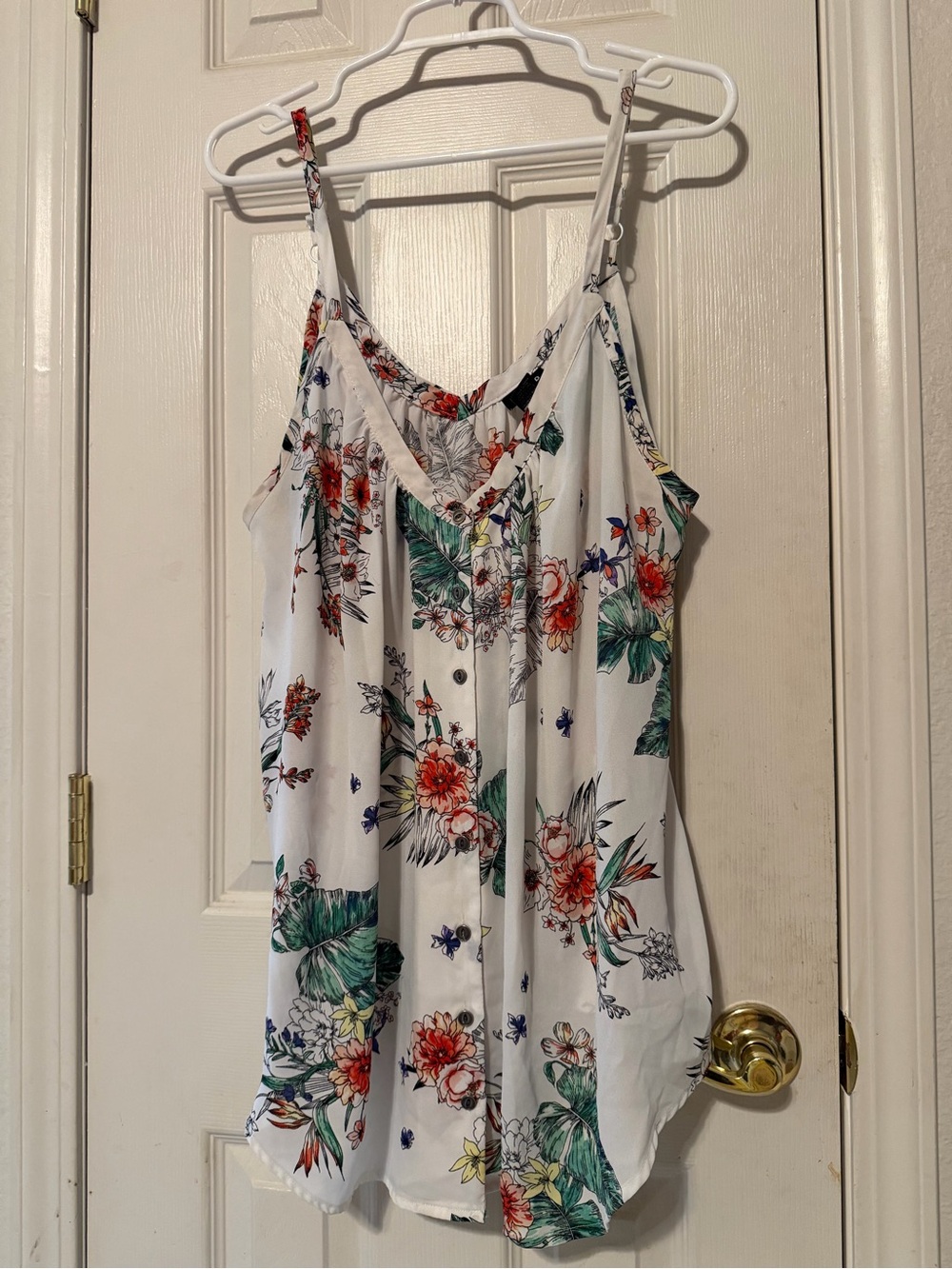 torrid White Floral Button-Front Camisole